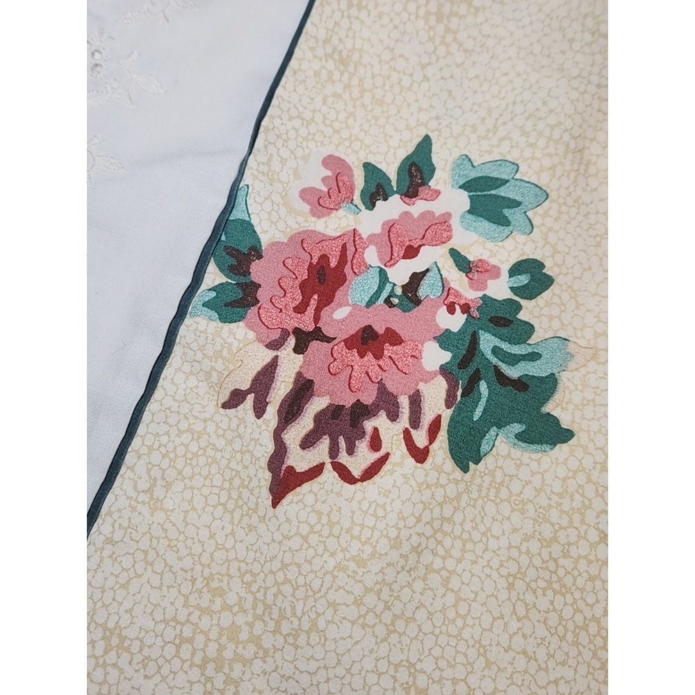 Set 2 Vintage WAMSUTTA Pillowcases King Eyelet FLORAL Supercale Yellow USA 1992 - Picture 6 of 12